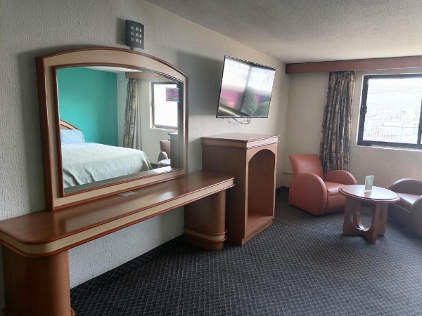 Hotel Puerta del Sol image 24