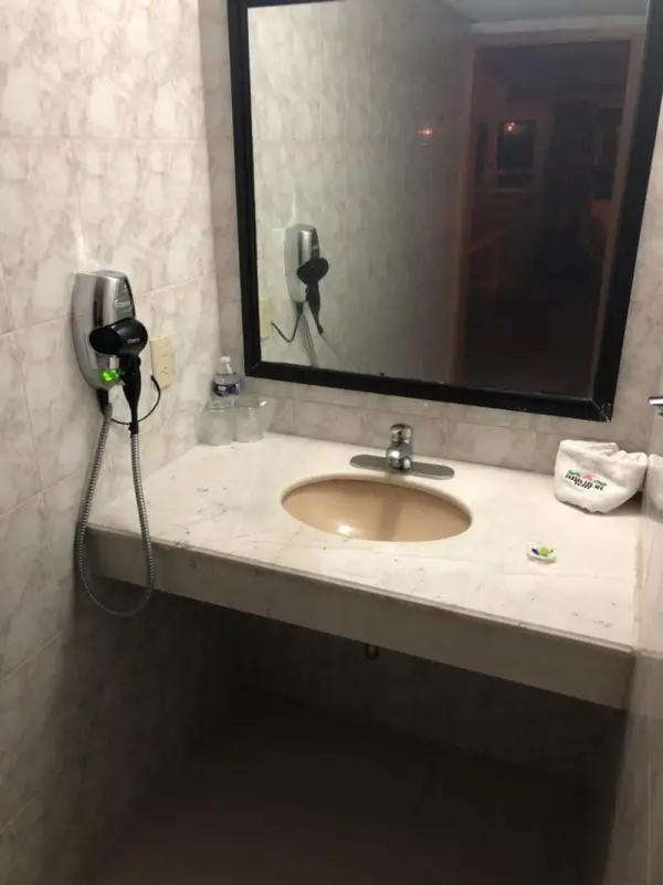 Hotel Puerta del Sol 4